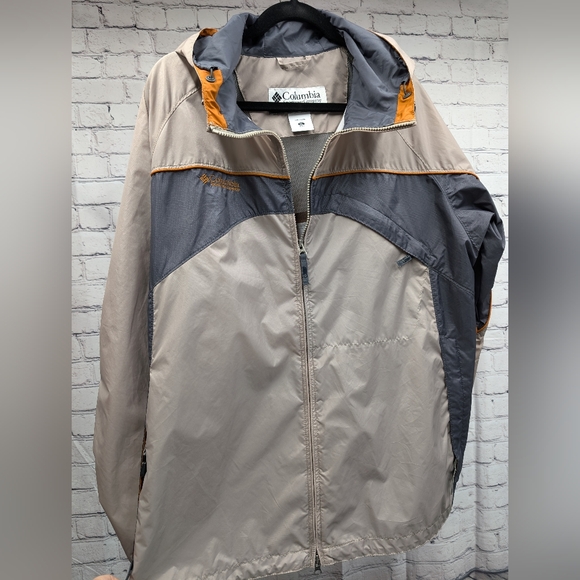 Men's Columbia windbreaker - Picture 5 of 11